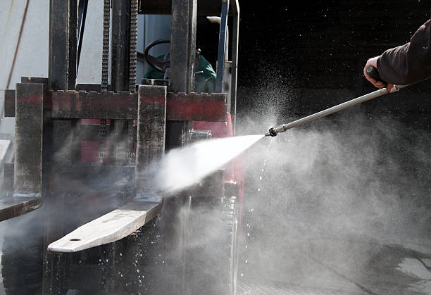 Best Affordable Pressure Washing  in Russellville, AR
